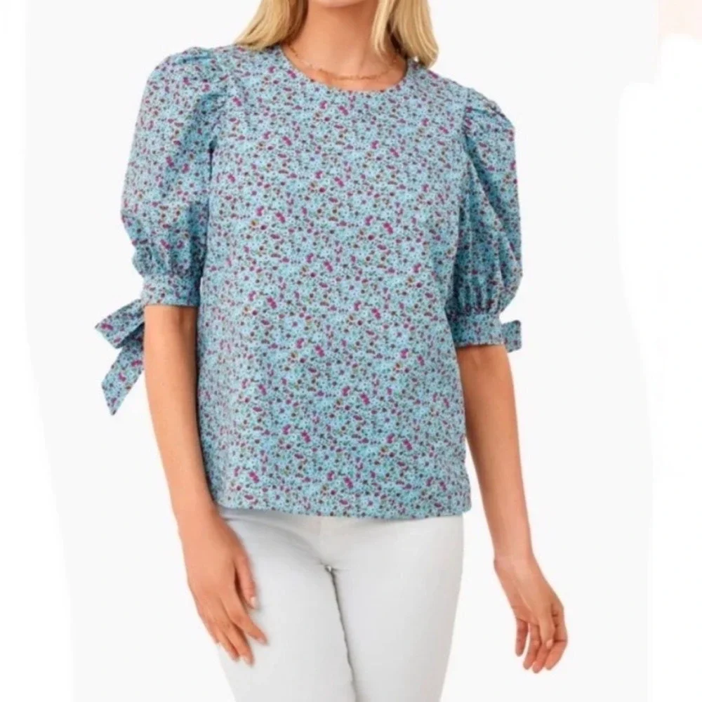 Tuckernuck Hyacinth House Fiona Top‎ Blue Ditsy Floral Puff Sleeve Bow - Small